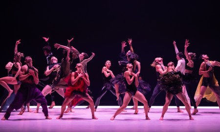 Sydney Dance Company in Melanie Lane's 'Love Lock.' Photo by Pedro Greig.